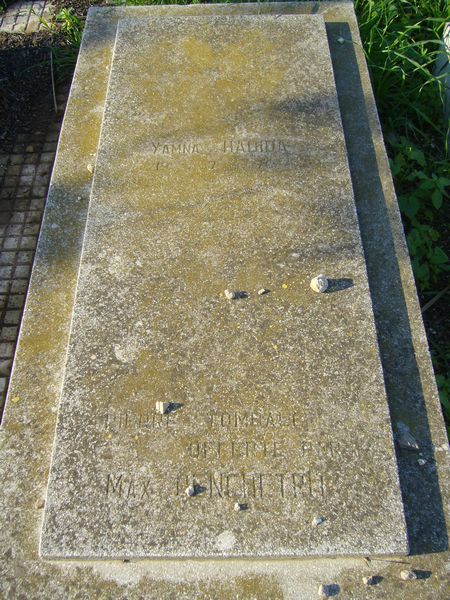 Stèle de HADIDA Yamna