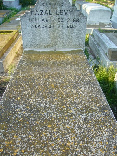 Stèle de LEVY Mazal