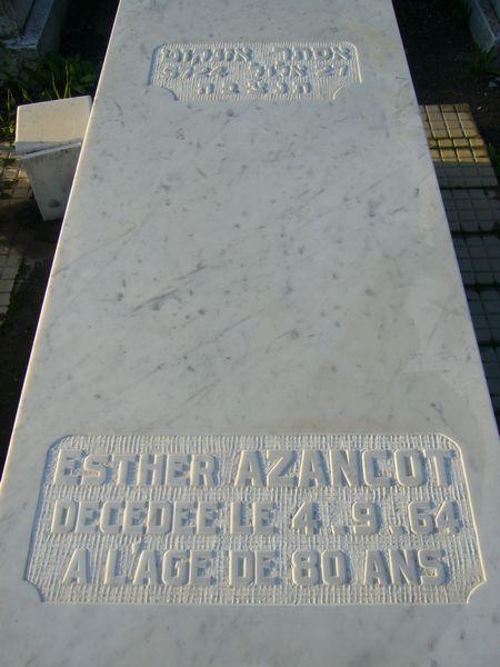 מַצֵּבה פון AZANCOT Esther