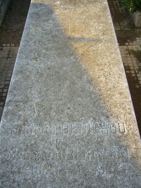 Lápide de BENAYOUN Halloua