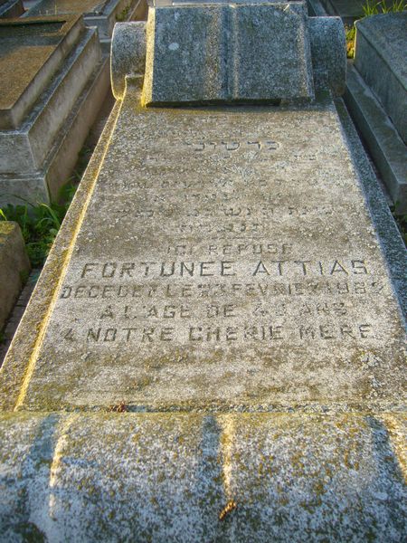 מַצֵּבה פון ATTIAS Fortunée