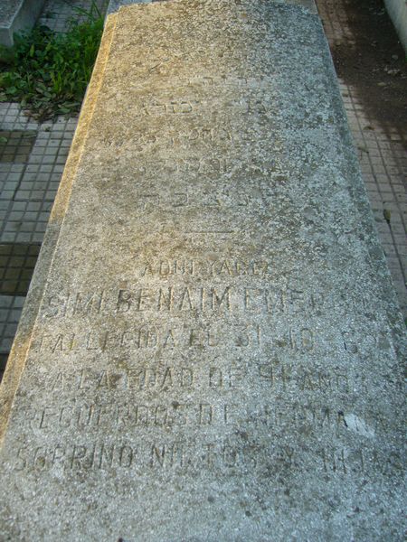 Lápide de BENAIM Simy