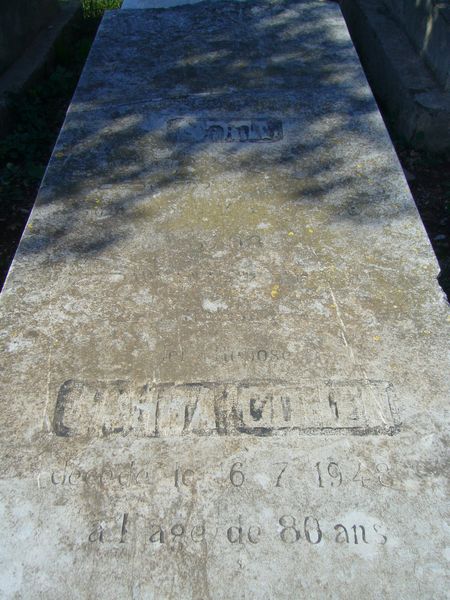 Grafsteen van COHEN Simha