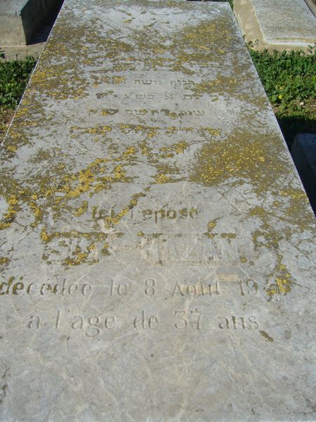 מַצֵּבה פון HAZAN Simy