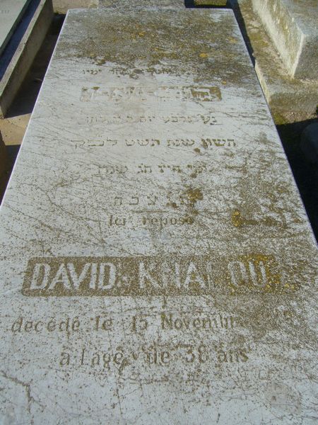 Grafsteen van KNAFOU David