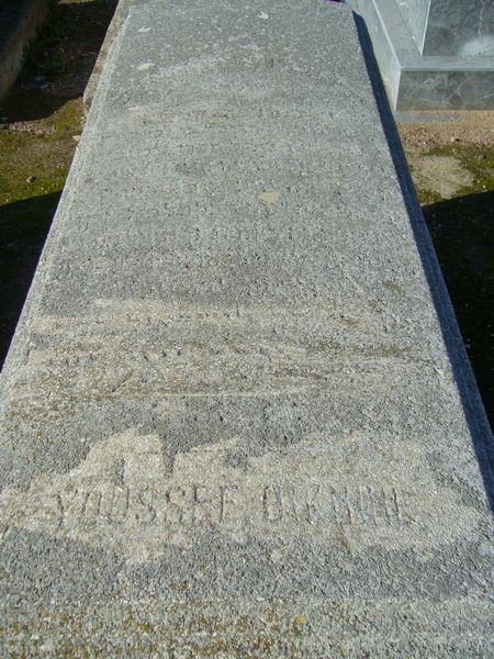 Stèle de OIKNINE Youssef