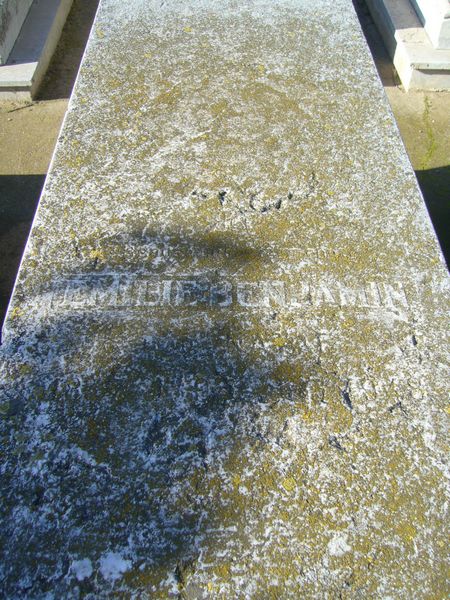 Lápide de BENJAMIN Emilie