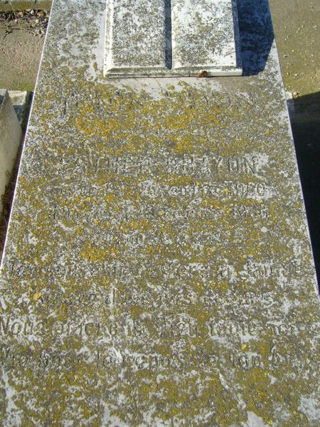 Tombstone of OHAYON Esther