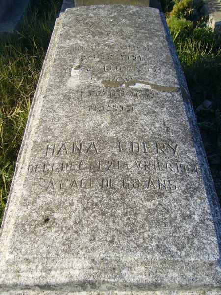 Estela de EDERY Hana