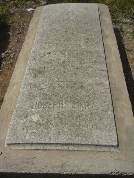 شاهدة قبر ZIKRY Joseph