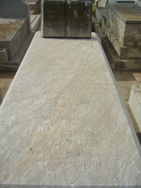 Tombstone of LEVY Fiby