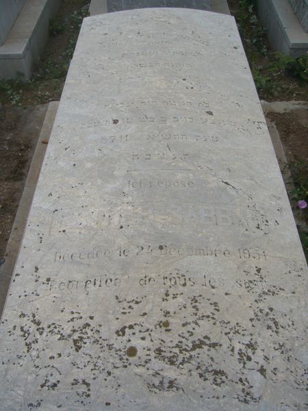מַצֵּבה פון SABBAH Esther