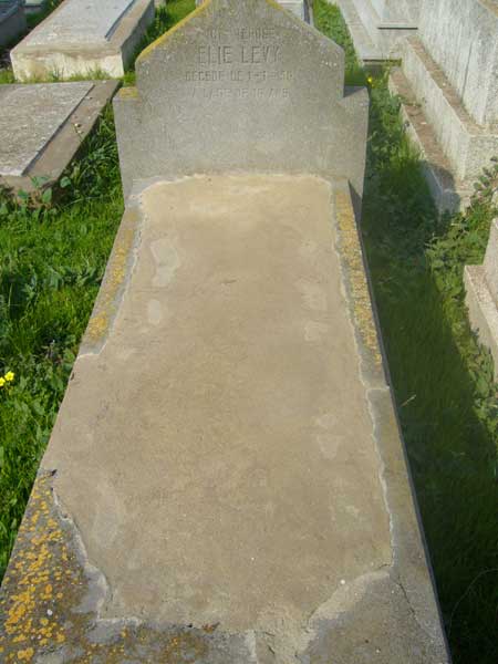 Tombstone of LEVY Elie