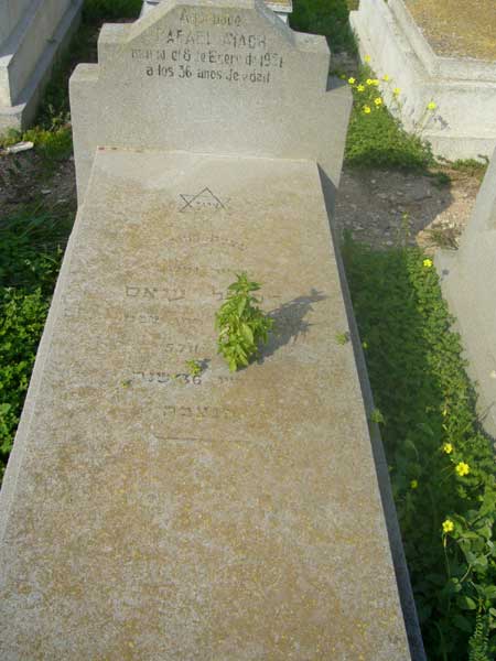 Estela de AYAC H Rafael