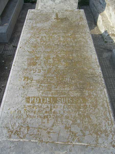 Lápide de SUISSA Kotiel