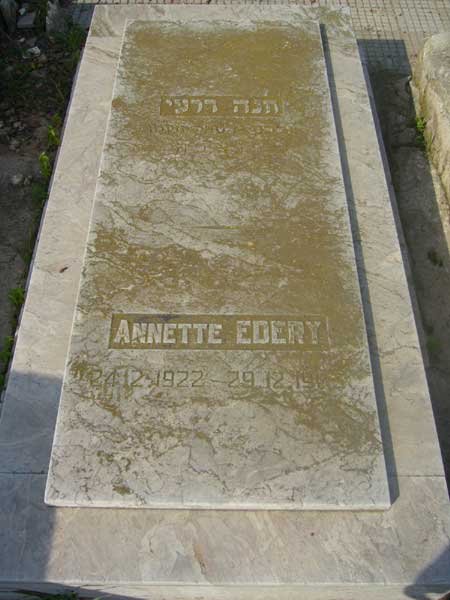 Stèle de EDERY Anette