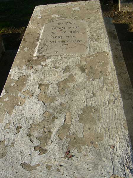 Lápide de AZRAN Isaac