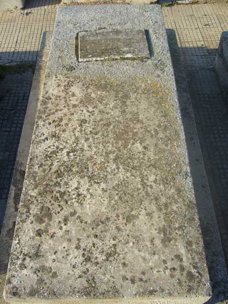 Stèle de OIKNINE David
