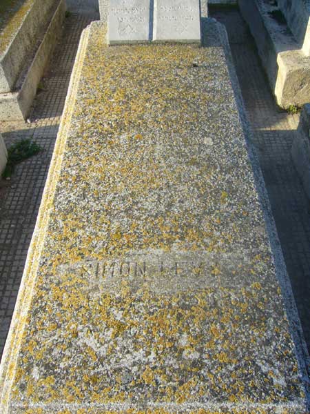 Tombstone of LEVY Simon