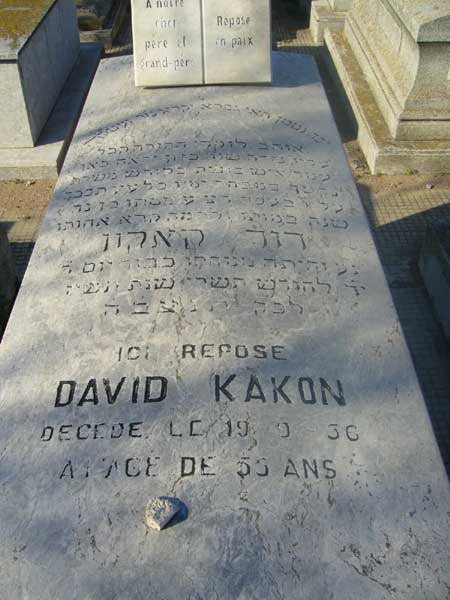 KAKON David fejfája