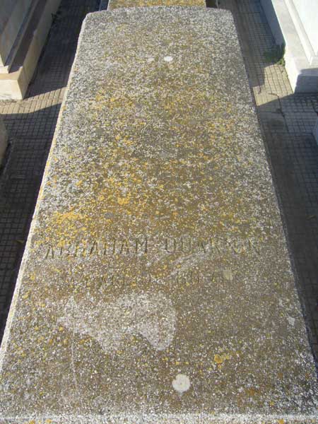 Tombstone of OUAKNIN Abraham