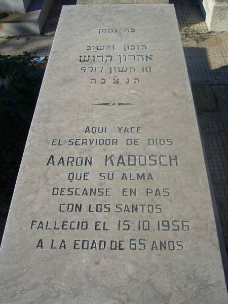 KADOSCH Aaron fejfája