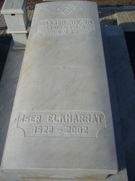 Grafsteen van ELKHARRAT Iser