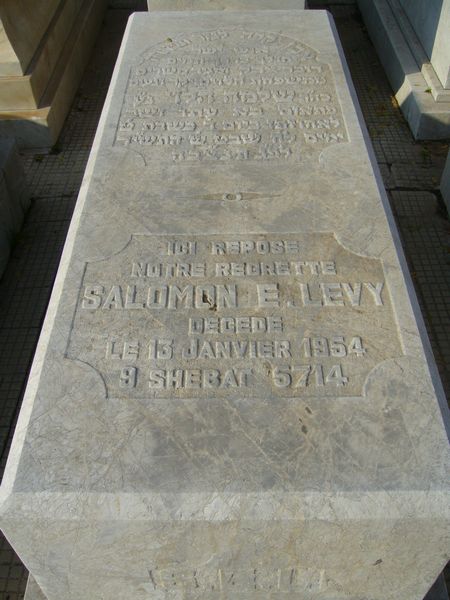Tombstone of LEVY Salomon E.
