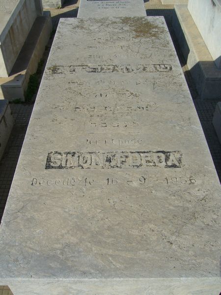 FDEDA Simon fejfája