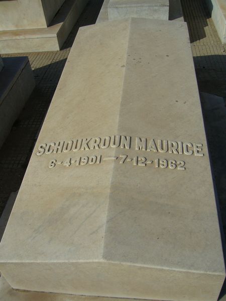 מַצֵּבה פון SCHOUKROUN Maurice