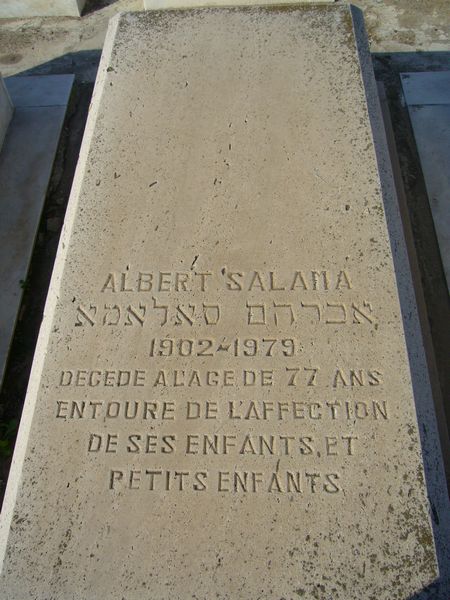 מַצֵּבה פון SALAMA Albert