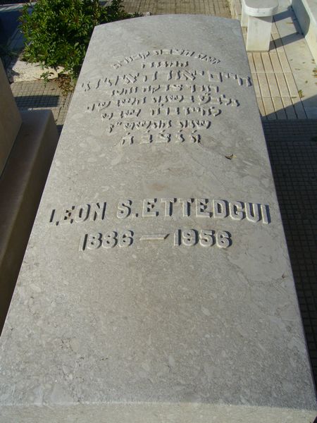 Tombstone of ETTEDGUI Leon S.