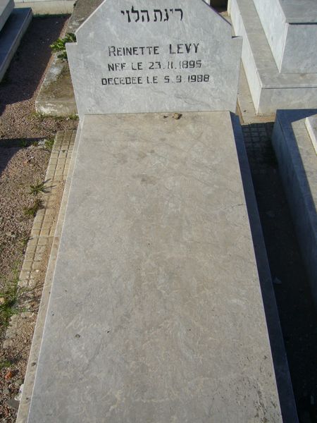 Stèle de LEVY Reinette