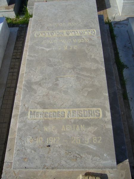 ABISDRIS Mercedes 的墓碑