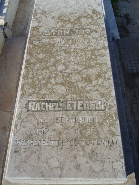 Estela de ETEDGUI Rachel