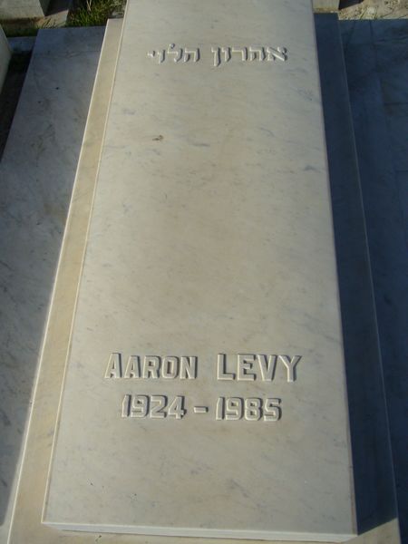 Tombstone of LEVY Aaron