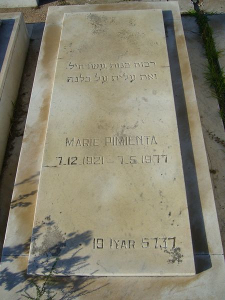מַצֵּבה פון PIMIENTA Marie