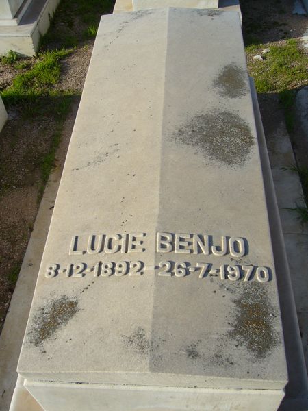 Lápide de BENJO Lucie