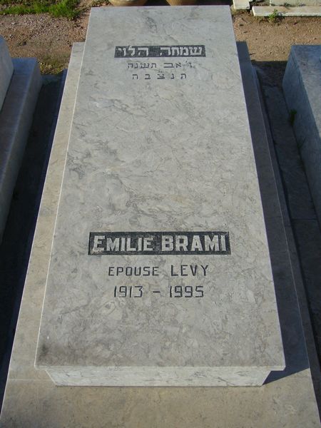 Stèle de LEVY Emilie