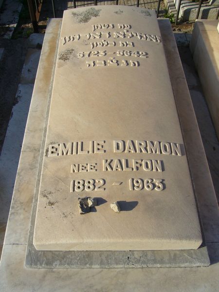 Grafsteen van DARMON Emilie