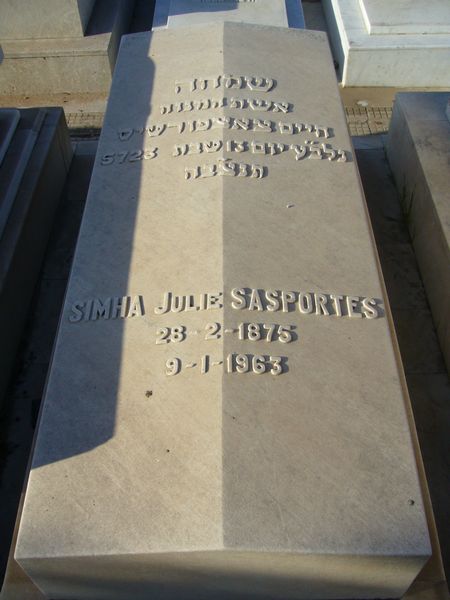 Tombstone of SASPORTES Simha Julie
