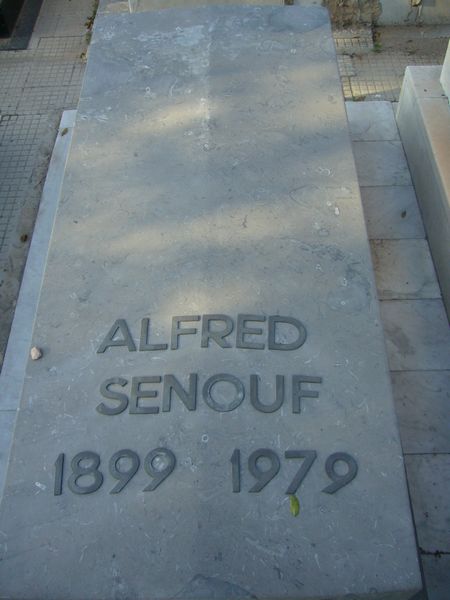 מַצֵּבה פון SENOUF Alfred