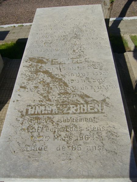 ZRIHEN Hnina 的墓碑