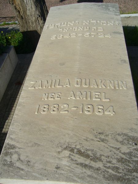 Tombstone of OUAKNIN Zamila