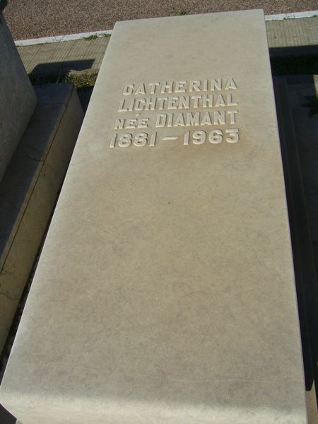 Stèle de LICHTENTHAL Catherina
