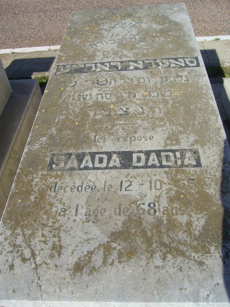 Grafsteen van DADIA Saada