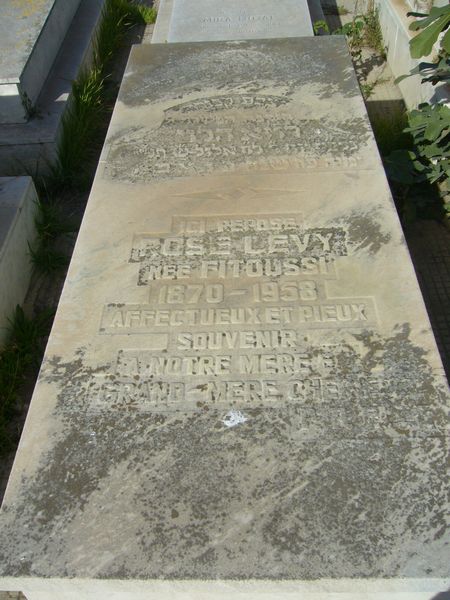 Tombstone of LEVY Rosette