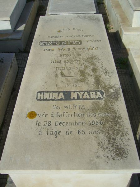 Lápide de MYARA Hnina