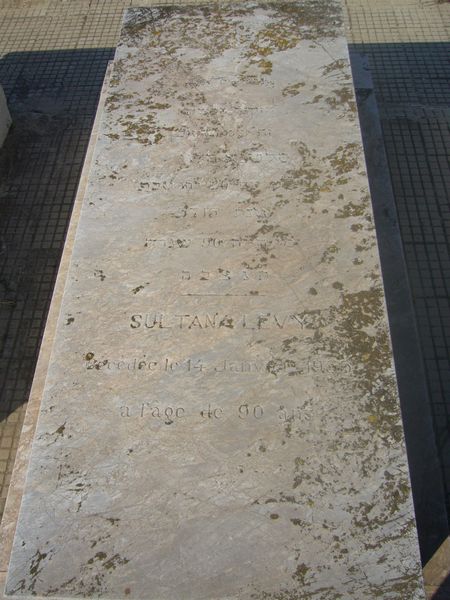 Stèle de LEVY Sultana