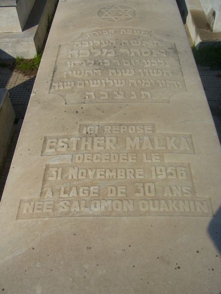 Lápide de MALKA Esther